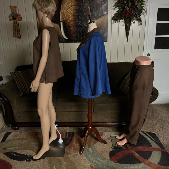 Dianaira • Size 12 • 3 Piece Outfit • Leather • Blazer/Blouse/Pants • Brown/Blue - Picture 13 of 16